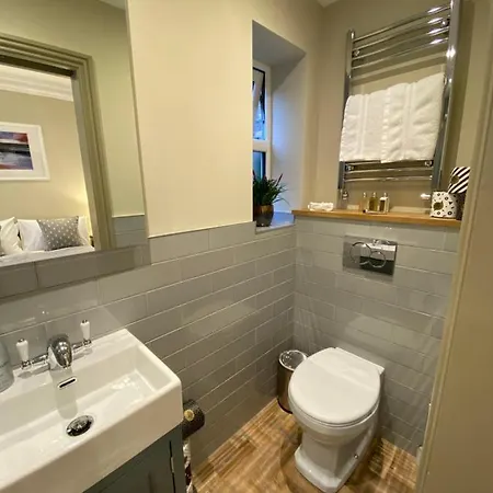 Derwent House Σκάρμπορο