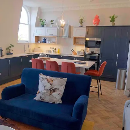 Derwent House Apartment