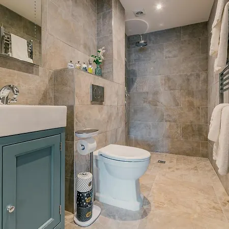 Derwent House Σκάρμπορο