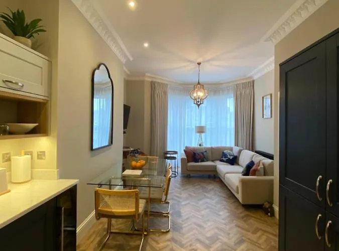 Derwent House * Scarborough